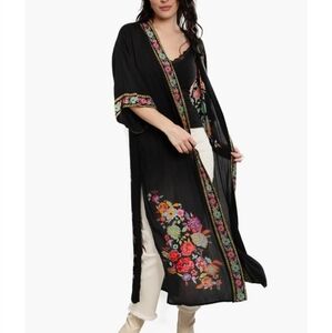 SAACHI Midnight Floral Garden Ruana One Size Kimono